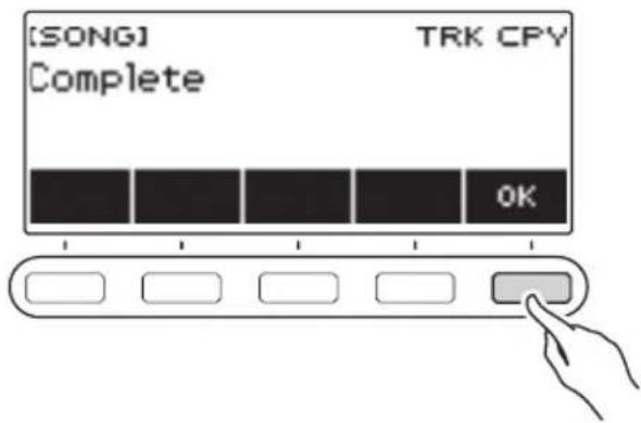 CASIO LKS450 - 10.Quand « Complete » apparaît sur l'affichage, appuyez sur OK. - 1