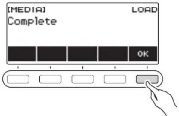 CASIO LKS450 - 12.Quand « Complete » apparaît sur l'affichage, appuyez sur OK. - 1