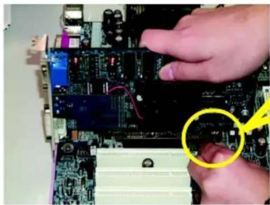 GIGABYTE GA8GE667 Pro - Step 3: 拡張カードのインストール拡張カードのイン - 1