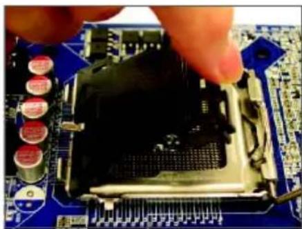 GIGABYTE GA73VMS2 - 安装CPUPU請再次確認電源是關閉的，以避免造成 - 2
