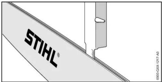 STIHL MSA 140 C - Checking the Guide Bar - 1
