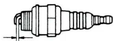 MAKITA EBH341R - Maneggio dell'elemento del filtro dell'aria - 3