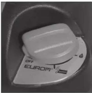 Eurom Outsider 322569 - Branchement cartouche de gaz (toujours à l'extérieur et à l'écart de sources d'inflammation) - 1