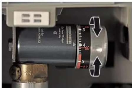 Kärcher WPD 200 Advanced - g CO₂-Flasche einsetzen - 2