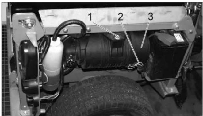 Kärcher MC 50 Advanced Comfort - Nettoyage et échange du filtre à air - 1