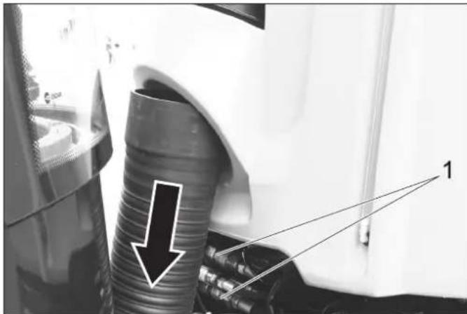 Kärcher MC 50 Advanced Comfort - Removing the suction hose - 1