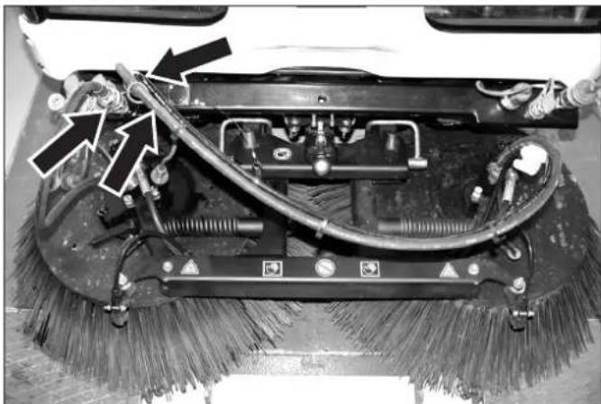 Kärcher MC 50 Advanced Comfort - Extraer el motor de barrido (para escobas mecánicas) - 1