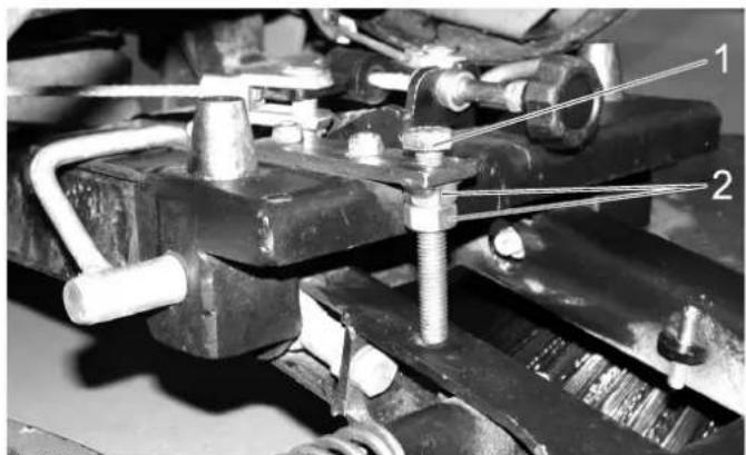 Kärcher MC 50 Advanced Comfort - Limiter la profondeur de pénétration du balai - 1
