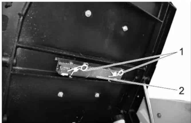 Kärcher MC 50 Advanced Comfort - Safety measures for raised waste container (for sweepers) - 1
