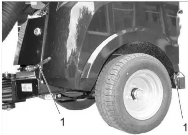 Kärcher MC 50 Advanced Comfort - Remove the engine's side panels - 1