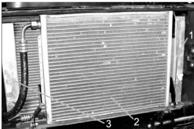 Kärcher MC 50 Advanced Comfort - Clean the radiator - 1