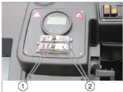 Kärcher KM 170600 R D Classic - Replacing fuses - 1