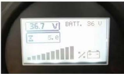 Kärcher KM 105180 R Bp Pack Classic - Vérifier le niveau de charge de la batterie - 1
