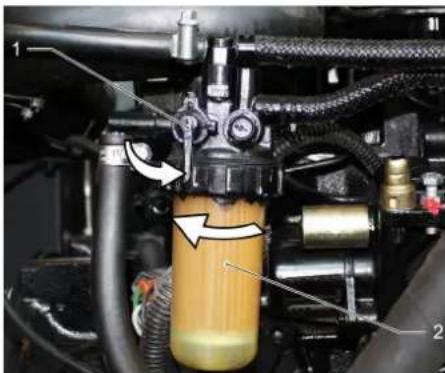 Kärcher KM 120250 R D Classic - Brandstofffilter verrangen - 1