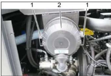 Kärcher KM 120250 R LPG Classic - Check air filter and replace, if necessary - 1