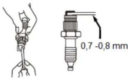 Eurom MM5500 - Cleaning spark plug - 1