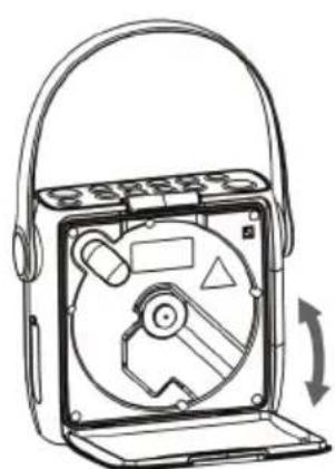Auna Splash - Inserting a CD - 2
