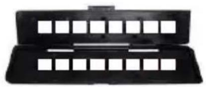 Reflecta x10Scan - Place Film / Slide Into The Holder - 7