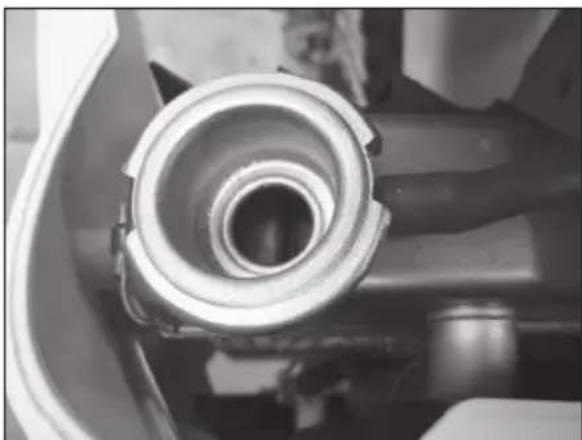 Beta RR 2T 250 (2015) - CHECKING THE FLOAT LEVEL - 4