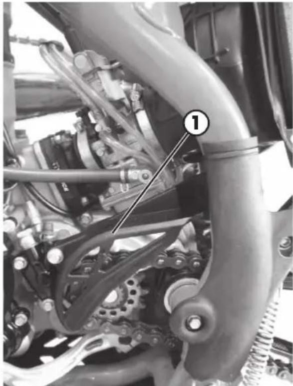 Beta RR 2T 250 (2015) - dRAiNiNG THE CARBuRETTOR float CHAmBER - 1