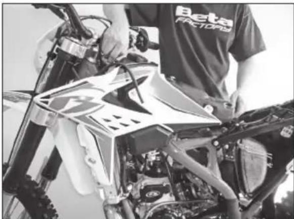 Beta RR 2T 250 (2015) - CONTROLES ET ENTRETIEN - 1