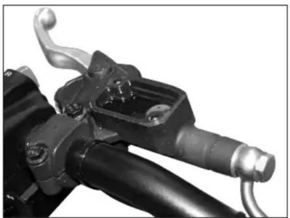Beta RR 2T 250 (2013) - CONTROLE NIVEAU HUIL EMBRAYAGE HYDRAULIQUE - 1