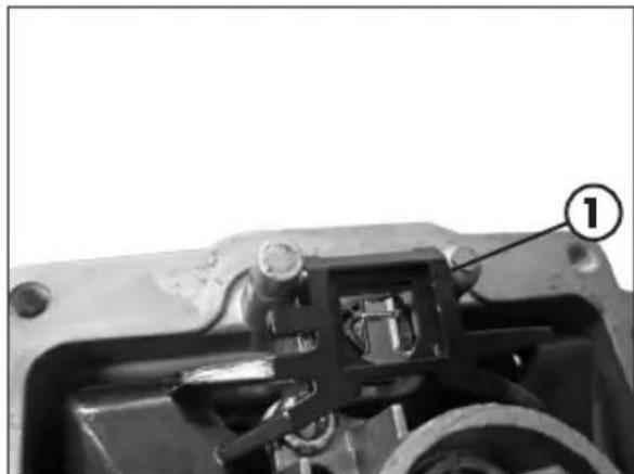 Beta RR 2T 250 (2013) - CONTROLE DU NIVEAU DU FLOTTEUR - 2