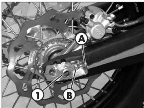 Beta RR 2T 125 (2019) - COMPROBÁCION Y REGULACION TENSION CADENA - 2