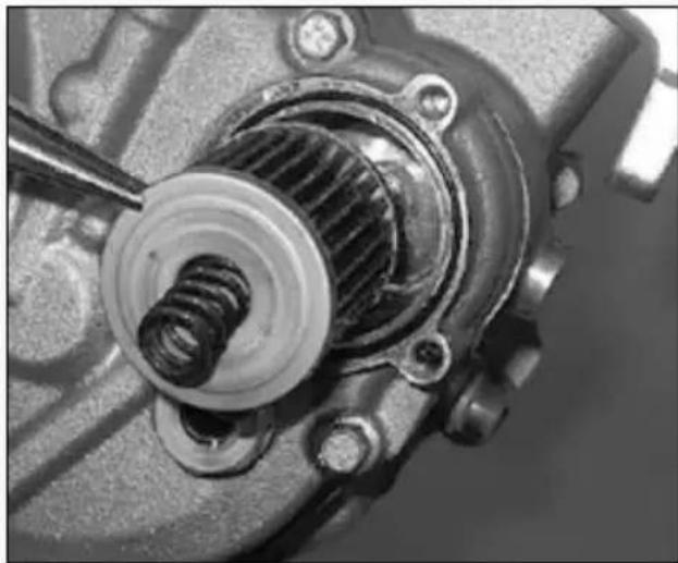 Beta Evo 4T 250 (2010) - REEMPLACEMENT DE L'HUILE MOTEUR - 7