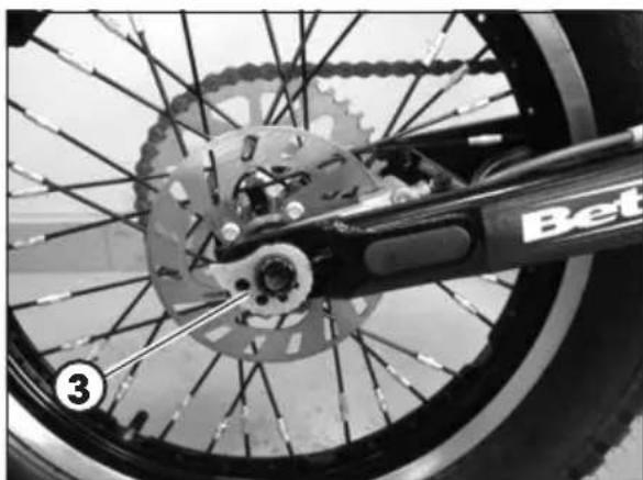Beta Evo 4T 250 (2016) - CONTRÔLE ET RÉGULATION TENSION DE LA CHÂINE - 2