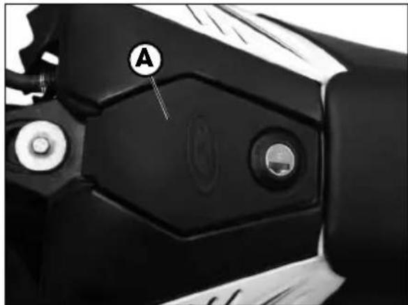 Beta RR 4T 125 AC (2015) - APPROVISIONNEMENT CARBURANT - 1