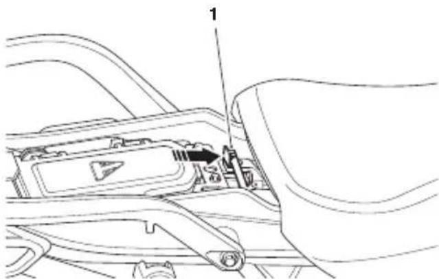 TRIUMPH Tiger 1200 (2022) - Dépose de la selle du conducteur - 1