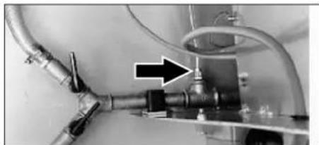 Kärcher RBS 6014 - Colocar la bomba dosificadora - 3
