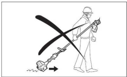 DOLMAR MS248.4C - Refueling - 4