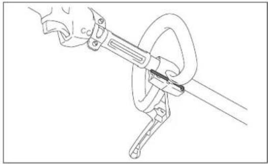 DOLMAR MS248.4C - Armazenamento da chave sextavada - 1