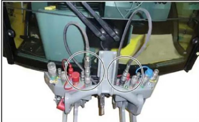 Kärcher MC 130 Plus - Montar o Sistema de levolvimento frontal - 4