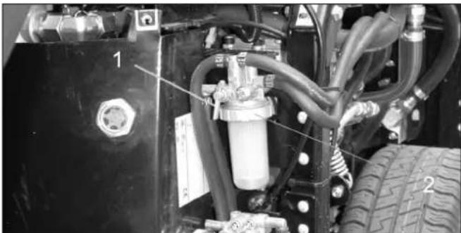 Kärcher MIC 26C Advanced Comfort - Kraftstofffilter austauschen - 1