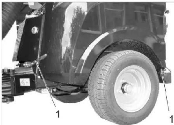 Kärcher MIC 26C Advanced Comfort - Remove the engine's side panels - 1