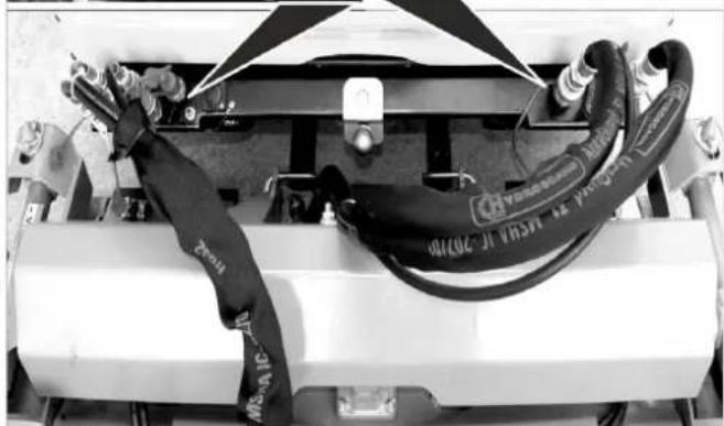Kärcher MIC 26C Advanced Comfort - Connecting the hydraulic lines - 3