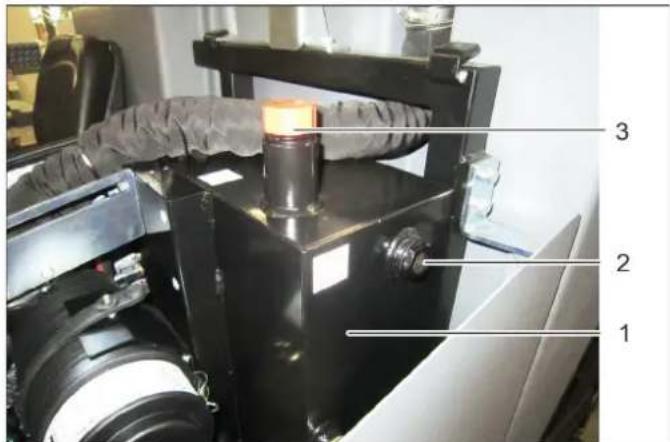 Kärcher B 300 R I LPG - Comprobar el nivel de aceite hidráulico y rellenar - 1