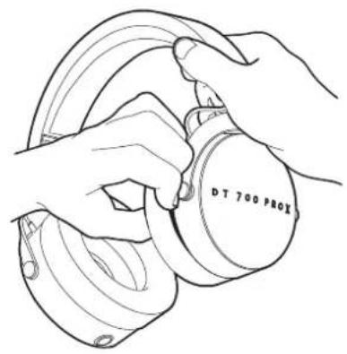 BEYERDYNAMIC DT 700 PRO X - HOW TO CHANGE THE EAR PADS - 1