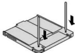 PANASONIC LFD321 - Entfernen einer Disc aus einer Cartridge des Typs 4 - 1
