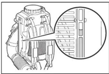 DOLMAR SP7650.4R - Remplissage du réservoir de solution - 4