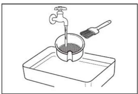 DOLMAR SP7650.4R - Cleaning the strainer of solution tank - 2