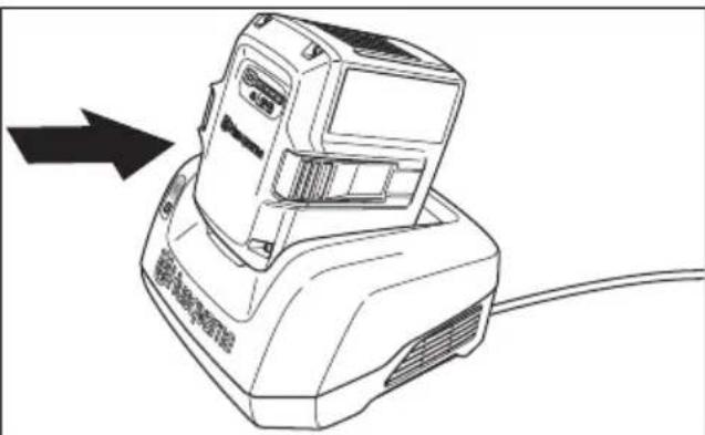 HUSQVARNA S138i - Ladda batteriet - 2