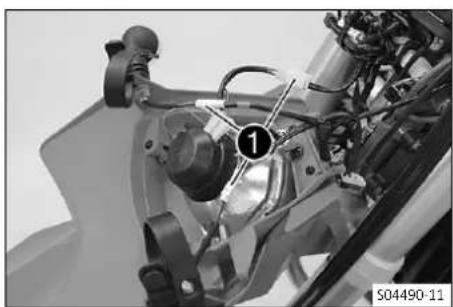 GAS GAS EC 250 (2022) - Monter la plaque-phare et le phare - 1