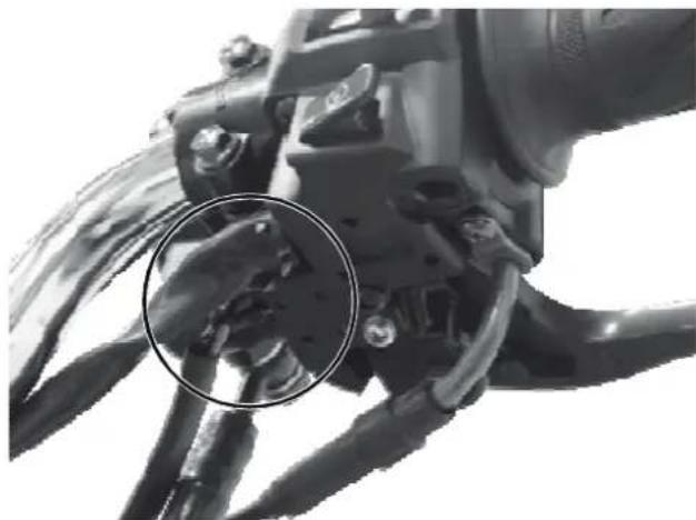 Mash Fifty 50cc (2018) - Contacteur de feu stop avant - 1