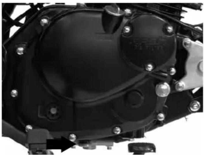 Mash Two Fifty 250cc (2014) - Changement de l'huile moteur et du filtre à huile - 2