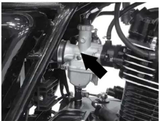 Mash Seventy Five 125cc (2012) - Réglage de la vitesse de ralenti du moteur - 1