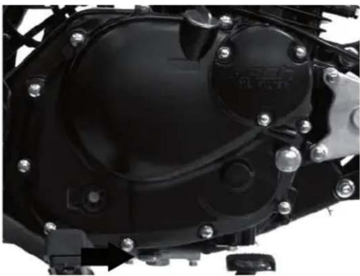 Mash Falcone 125cc (2020) - Changement de I'huile moteur et du filtré à huile - 2